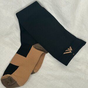 Fuelmefoot 1 Pairs Knee High Compression Socks Women & Men -Copper